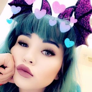 Meet your Posher, Hailey!